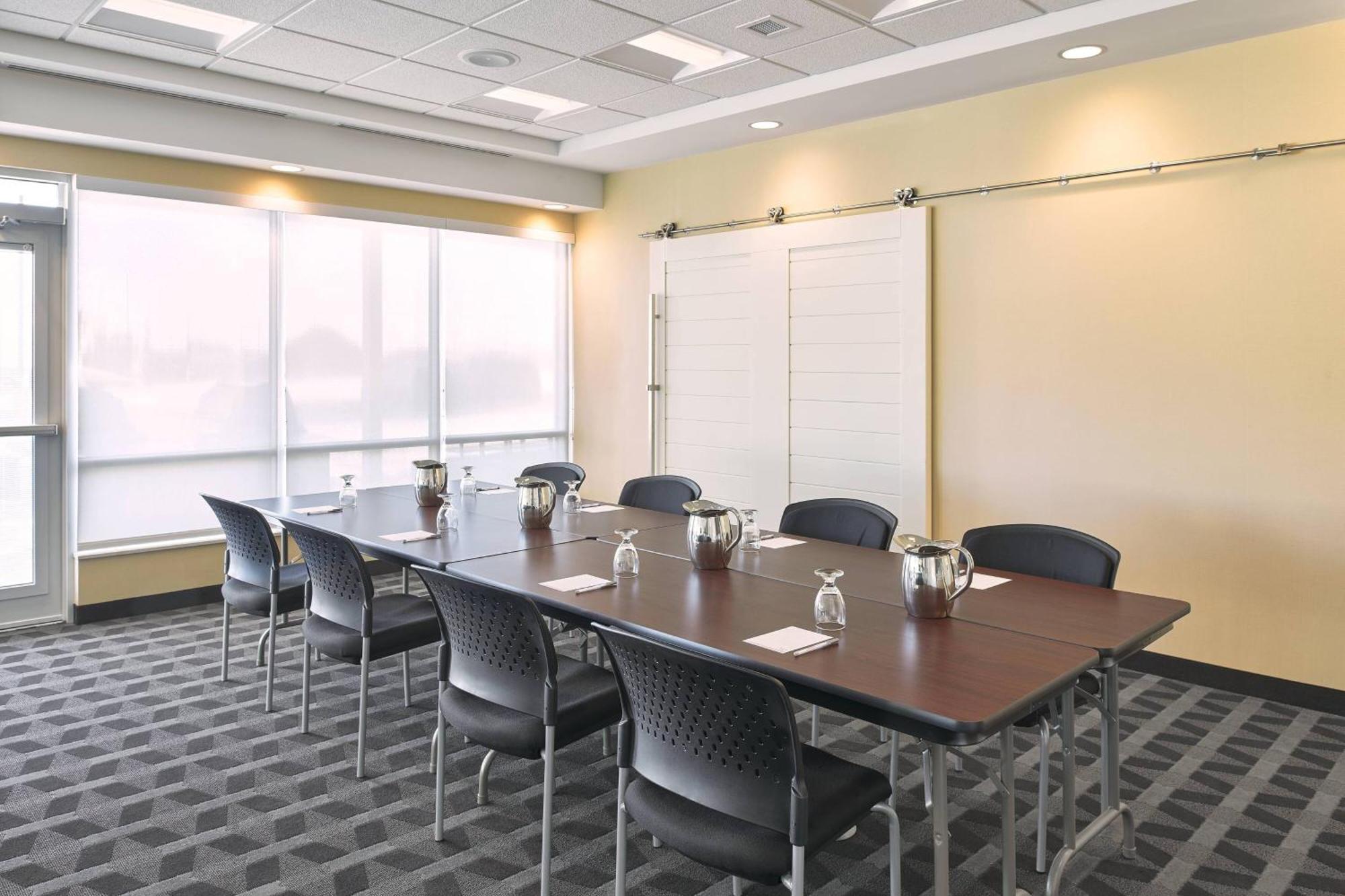 Hotel Towneplace By Marriott Medicine Medicine Hat